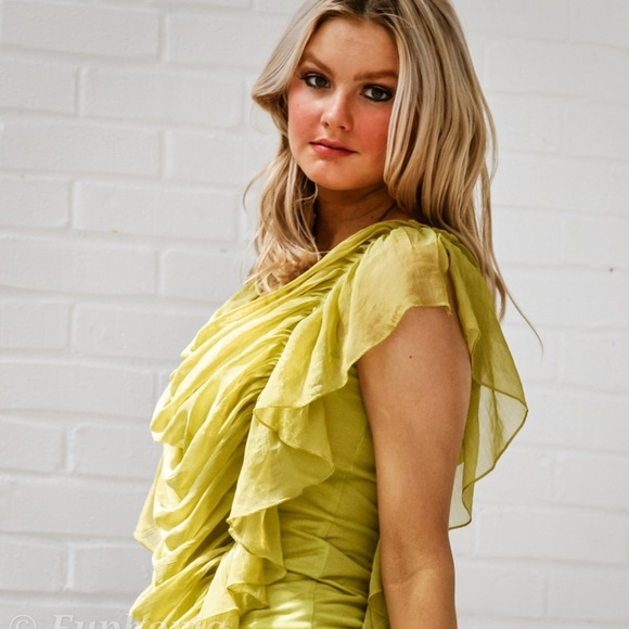 HANDMADE Ruched Ruffle Top! - Picture 4 of 4